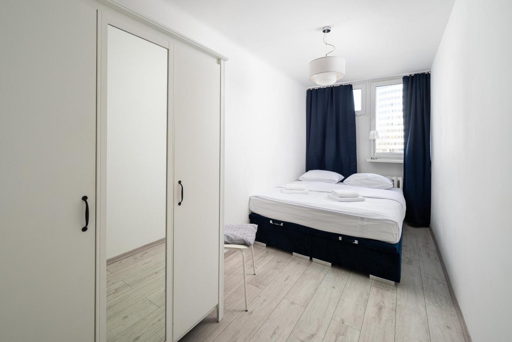 Grzybowska Blue City Centre Apartment Varsóvia Exterior foto